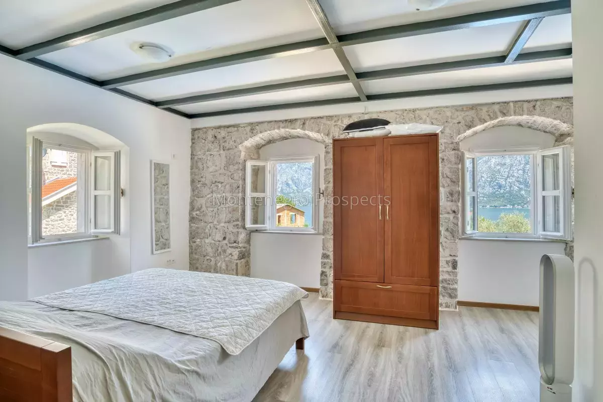 14120 villa prcanj jerovitza 1 of 1 49 1200x800