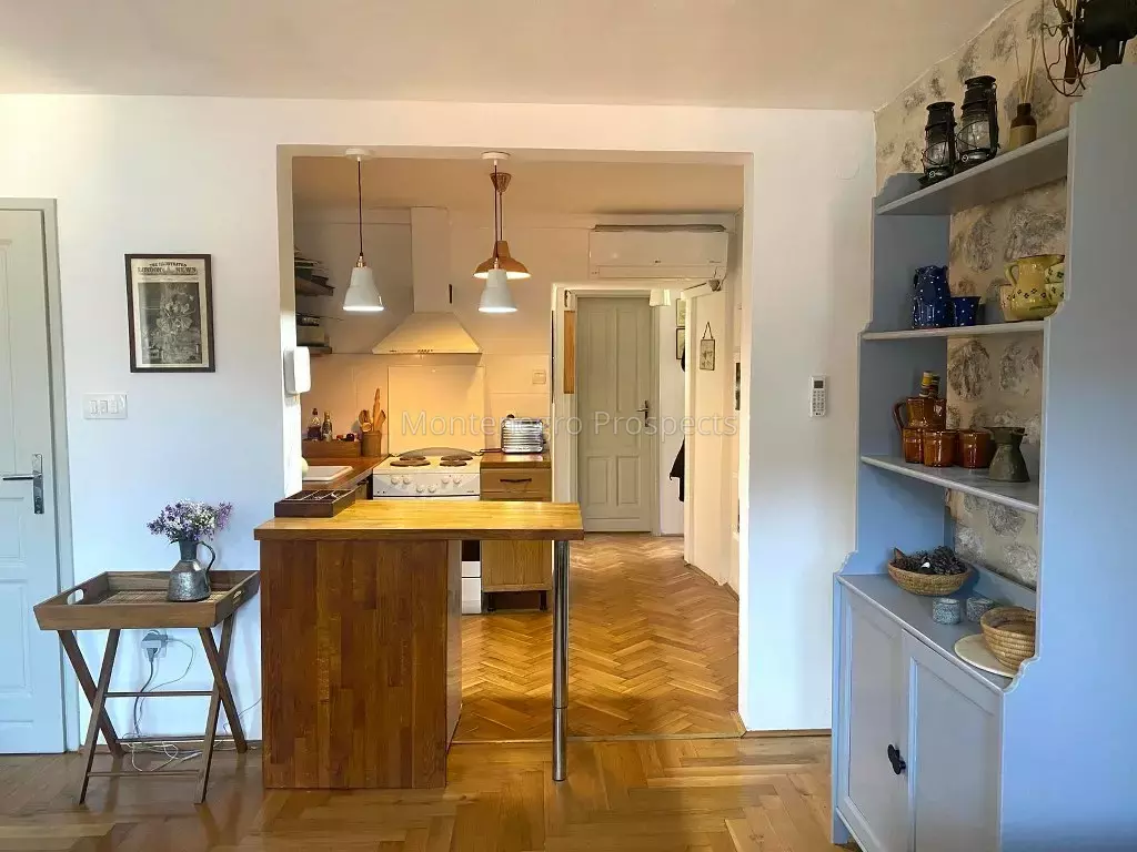 Stylish one bedroom apartment with stunning views perast 13763 1 1024x768