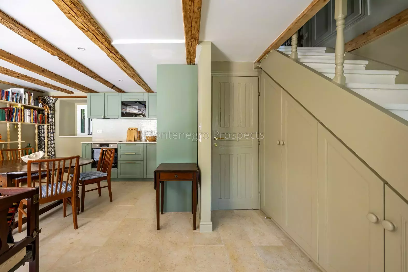 14167 stone house in kamenari 36 1575x1050