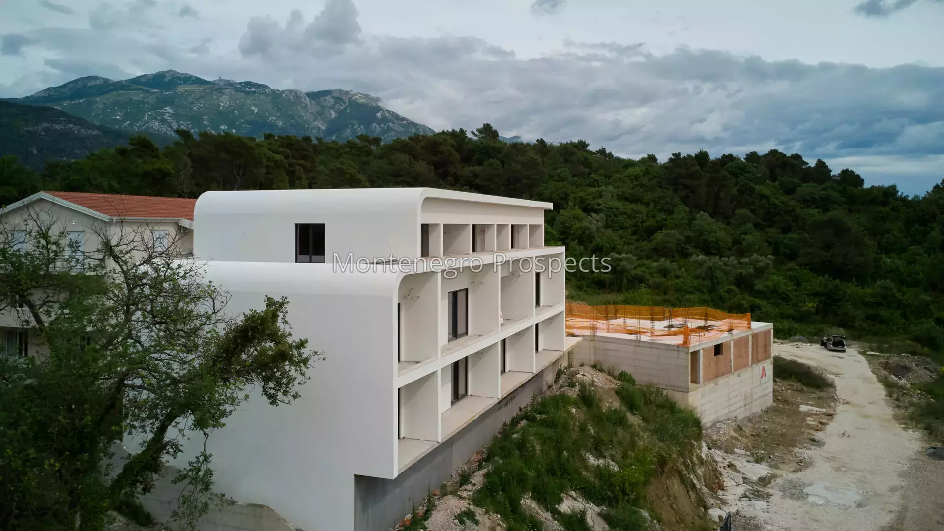 New luxury development close to the sea tivat 13825 1.jpg