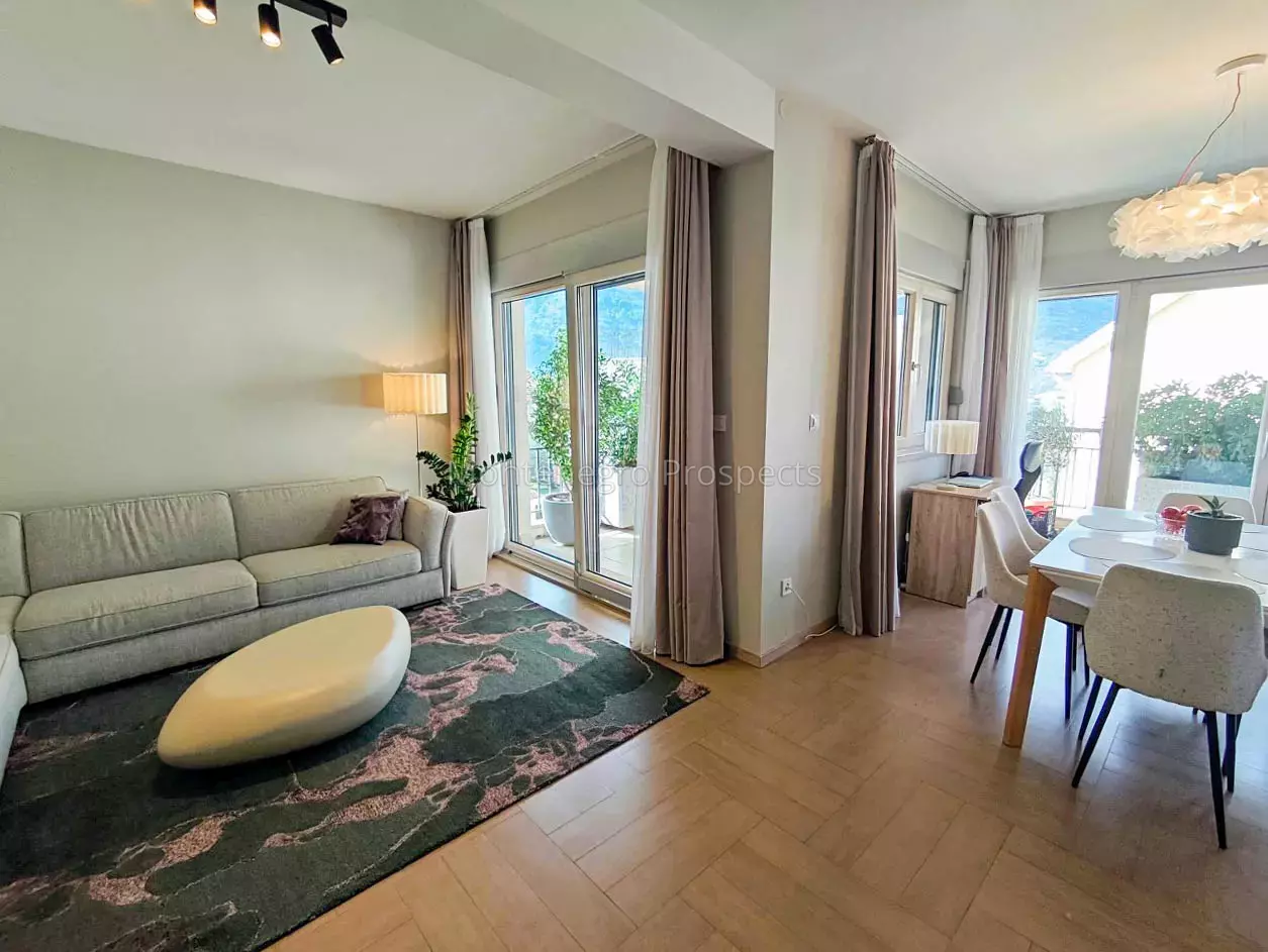 Three bedroom apartment for sale in dobrota   70 m from the sea 13838 21