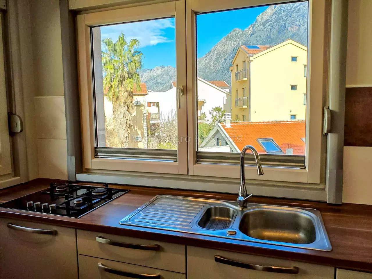 Three bedroom apartment for sale in dobrota   70 m from the sea 13838 27