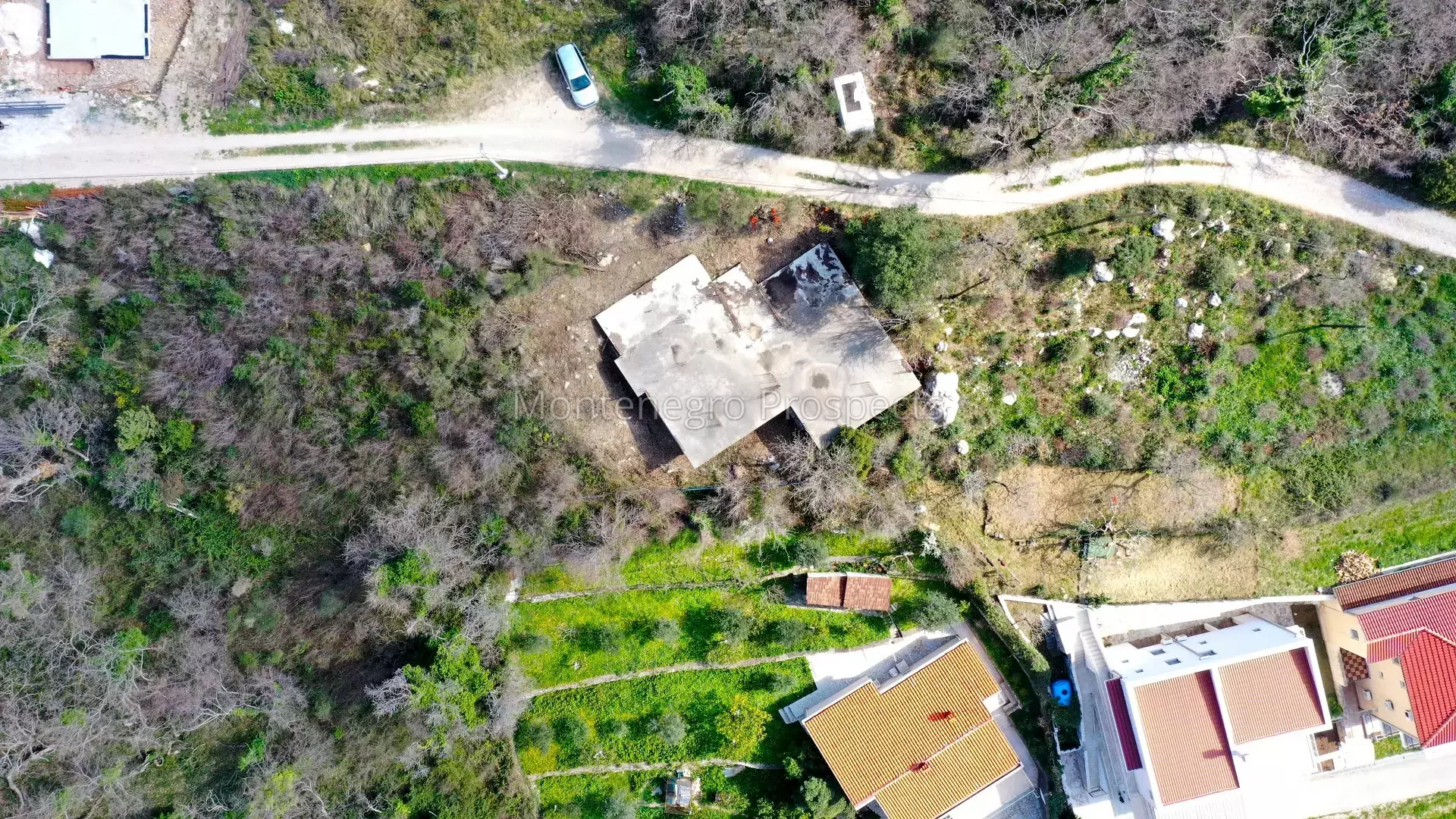 10671 dron 6