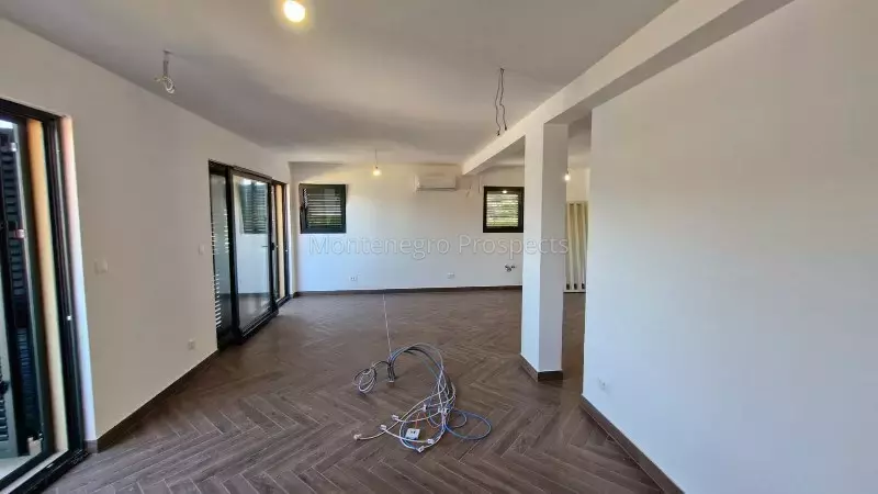 Three bedroom apartment for sale lustica 13