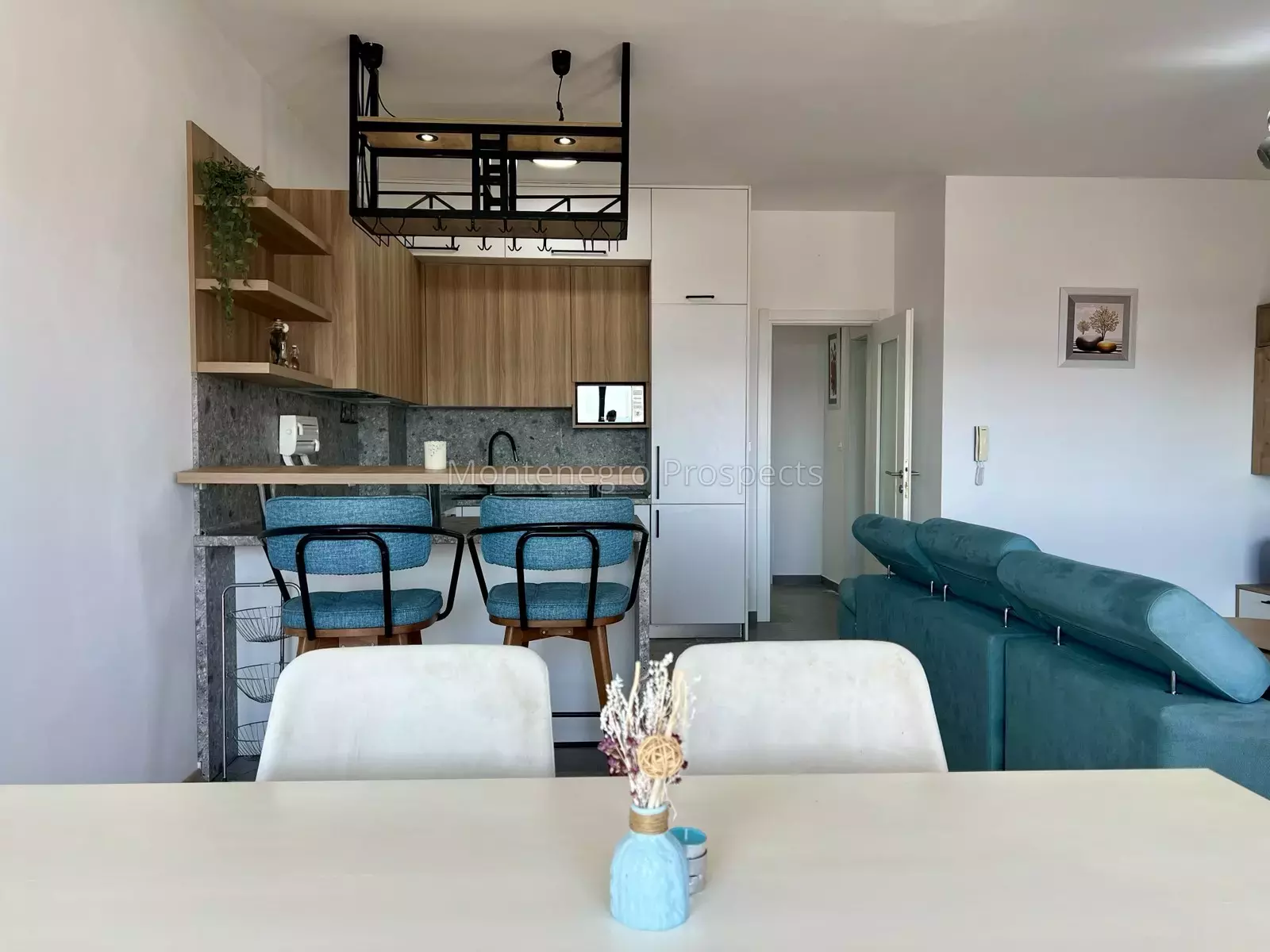Two bedroom apartment with sea views in tivat 13857 11
