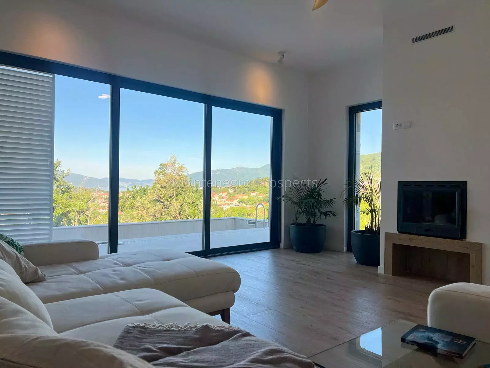 Newly built luxury villa located in kavac 13860 27