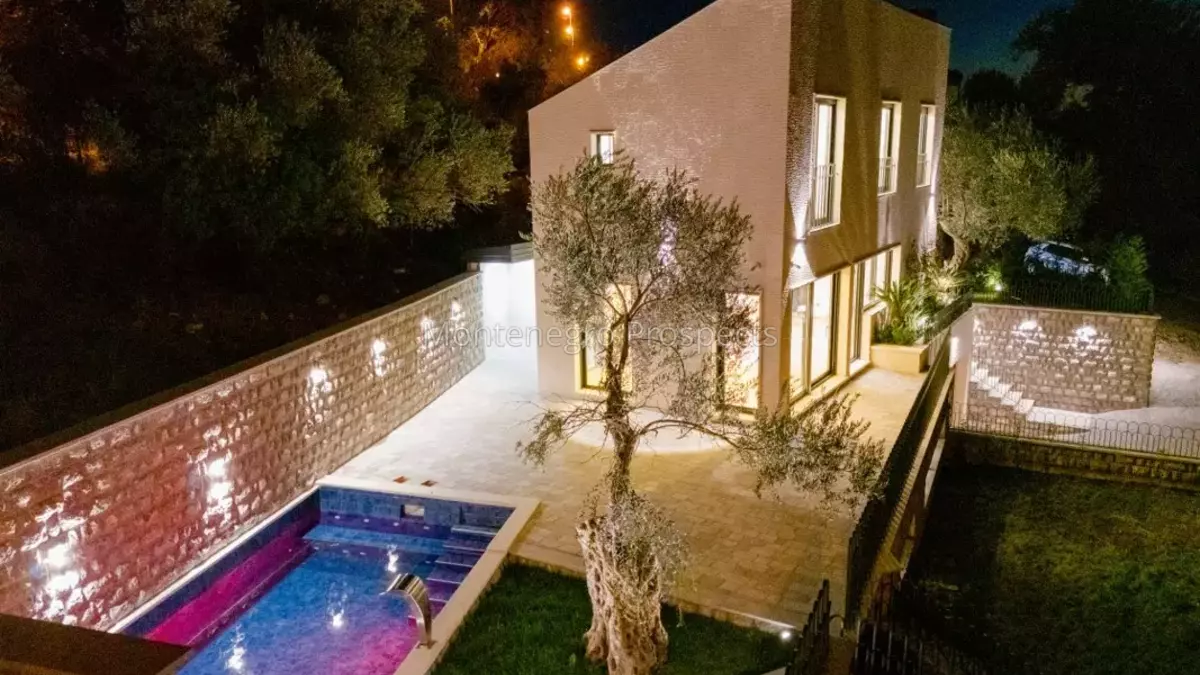 12670 vila kamenovo 14 1067x800