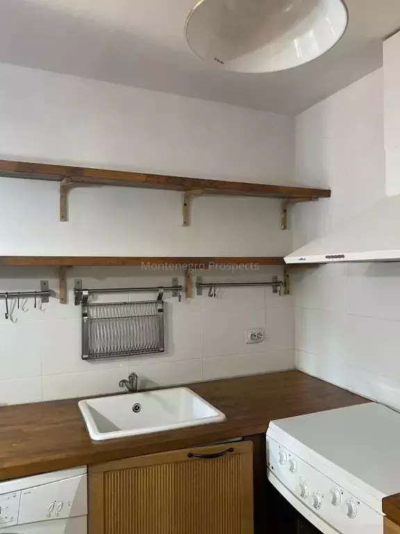 Stylish one bedroom apartment with stunning views perast 13763 8 576x768