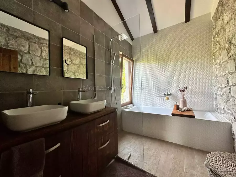 14160 large estate near the lake skadar 38