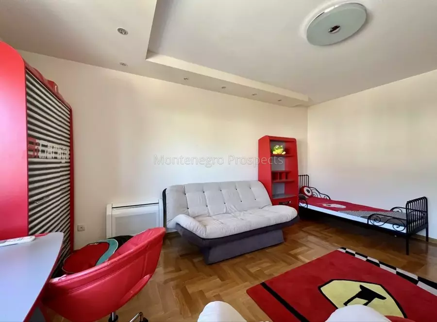 12727 18 1086x800