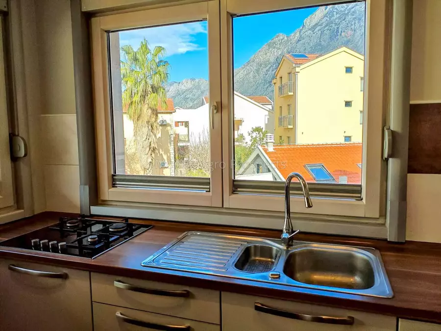 Three bedroom apartment for sale in dobrota   70 m from the sea 13838 27