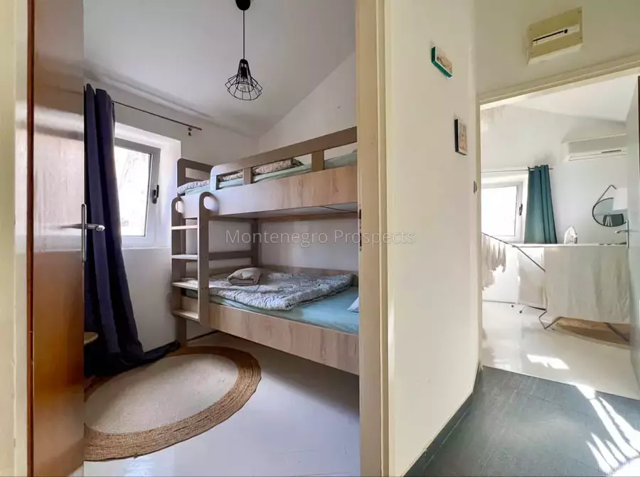 12749 budva old town 3