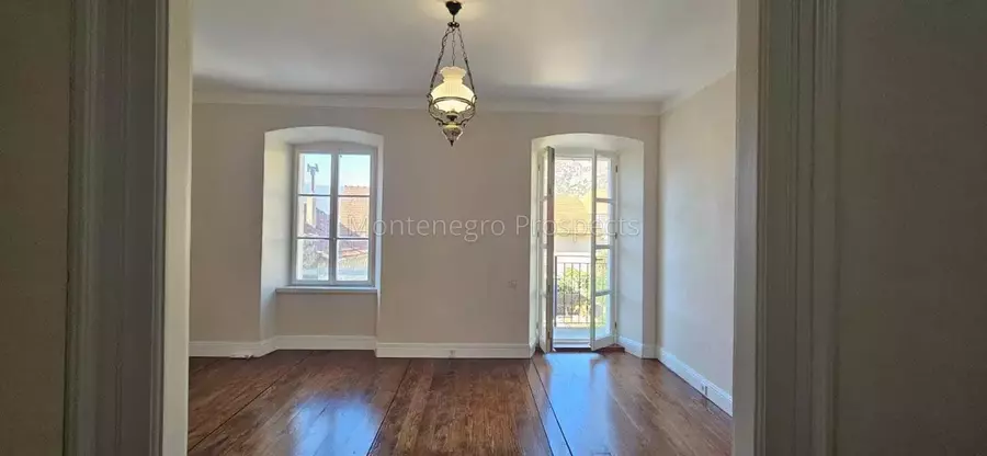 11429 9