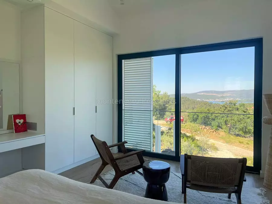Newly built luxury villa located in kavac 13860 16