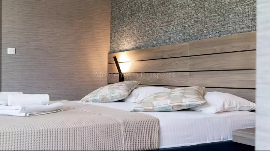 Stylish one bedroom aparmtent in excellent location tivat 13863 8