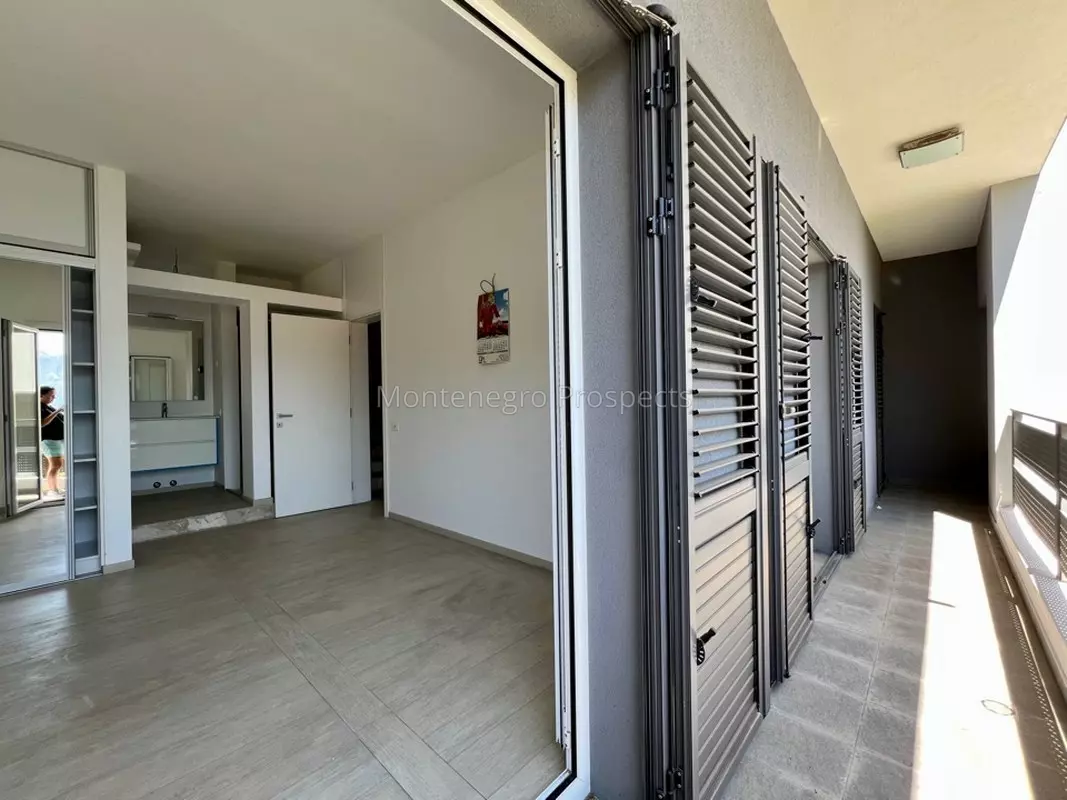 Modern villa with panoramic views of the sea morinj 12106 21 1067x800