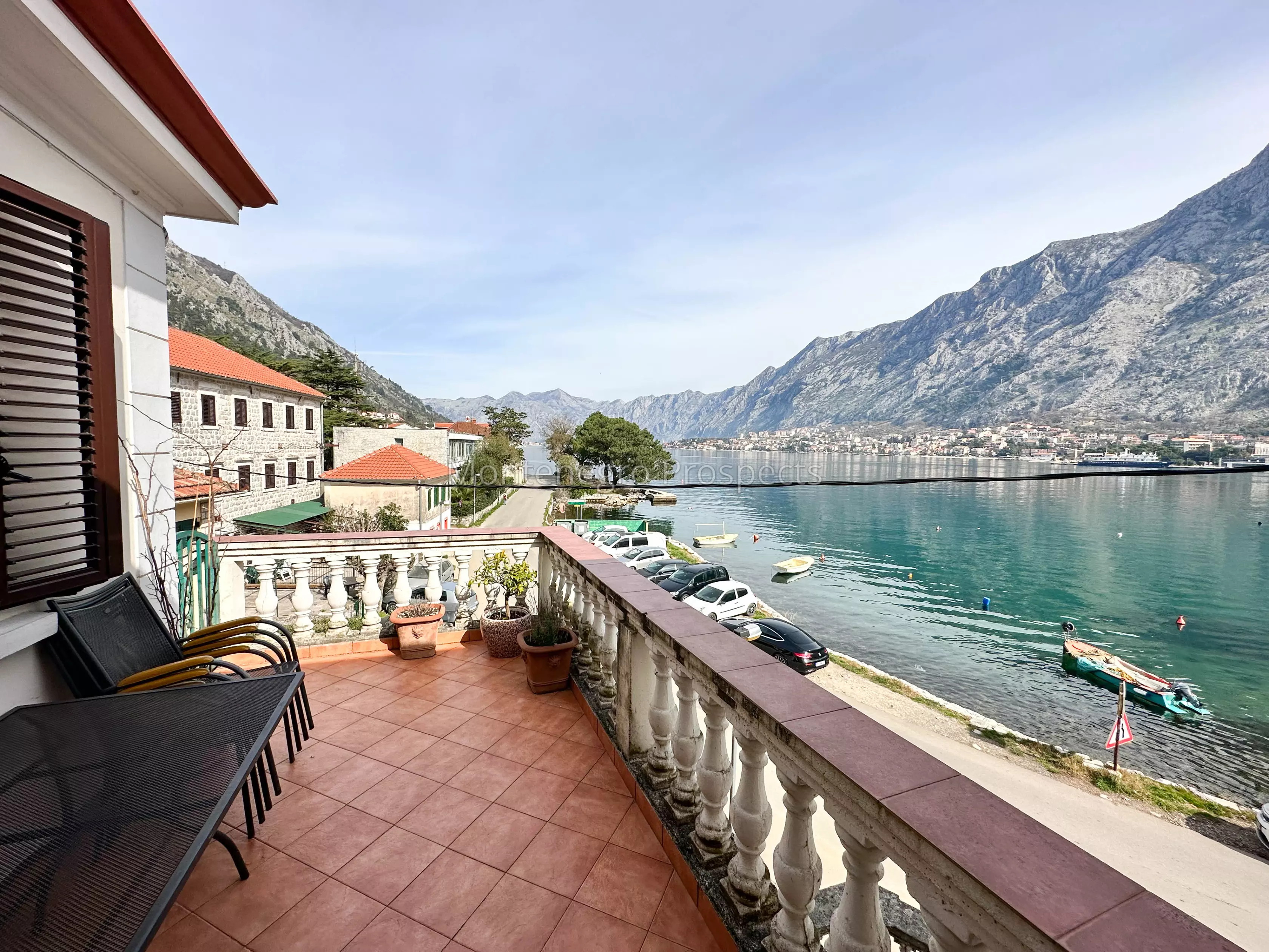 Apartment for sale 13570 2