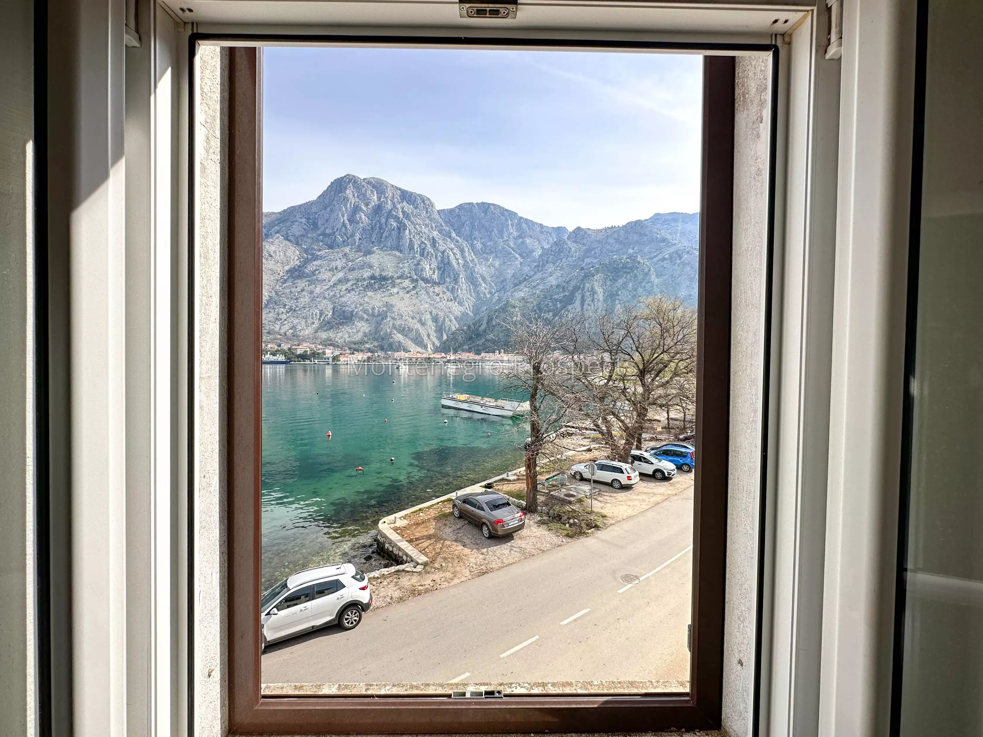 Apartment for sale 13570 4