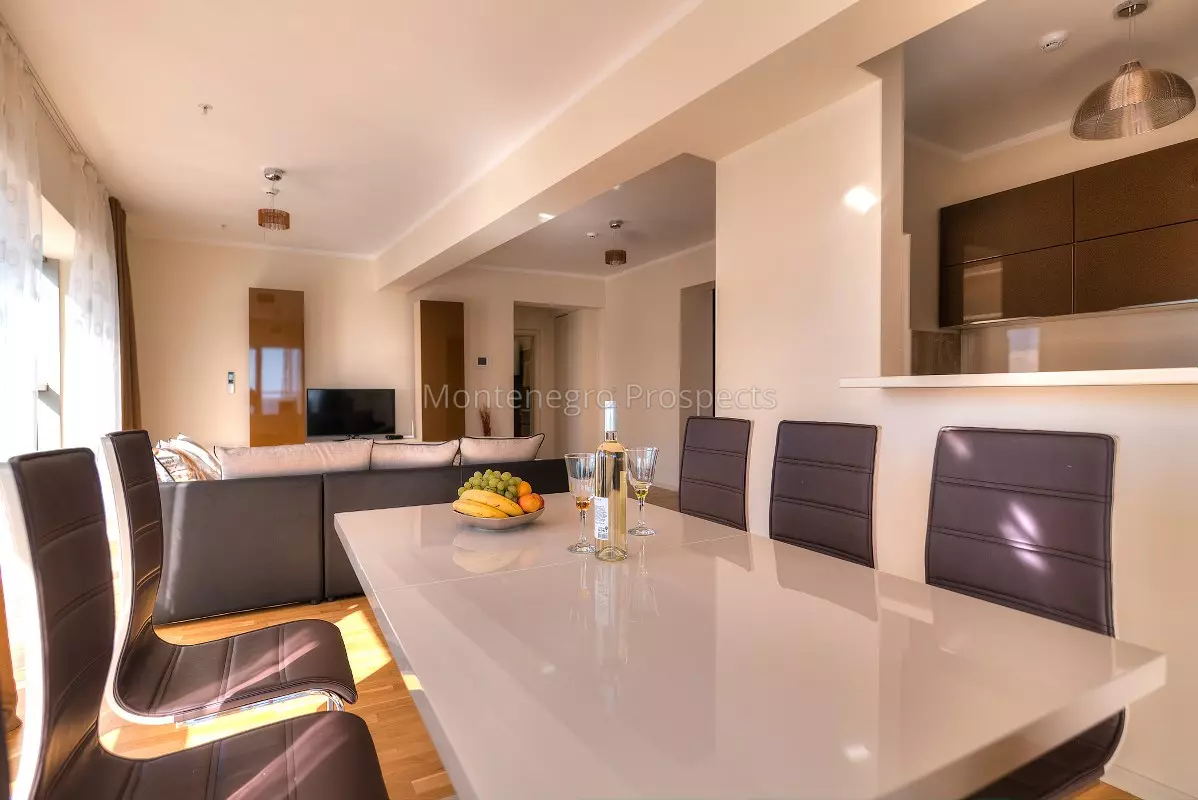 Kvartira s tremja spalnjami v yk harmoniji 12501 12 1198x800