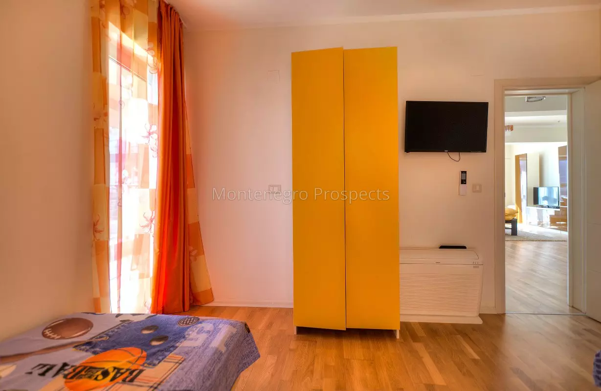 Kvartira s tremja spalnjami v yk harmoniji 12501 4 1229x800