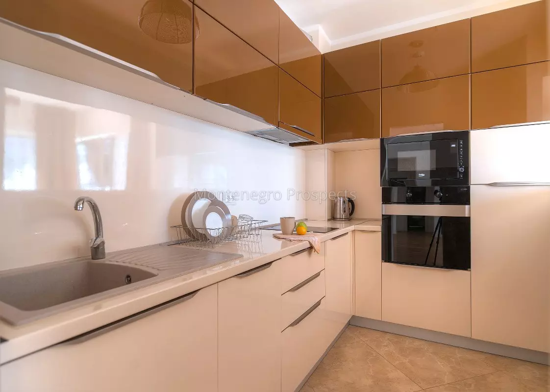 Kvartira s tremja spalnjami v yk harmoniji 12501 7 1122x800