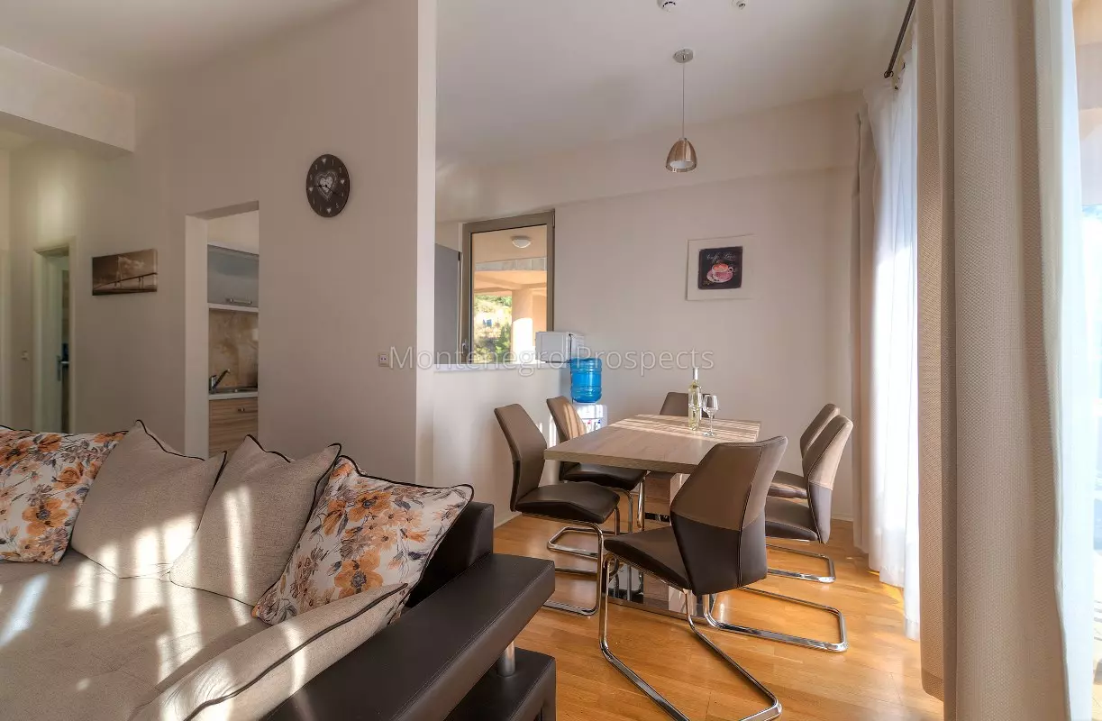 Prostornaja kvartira s vidom na more 12500 10 1223x800