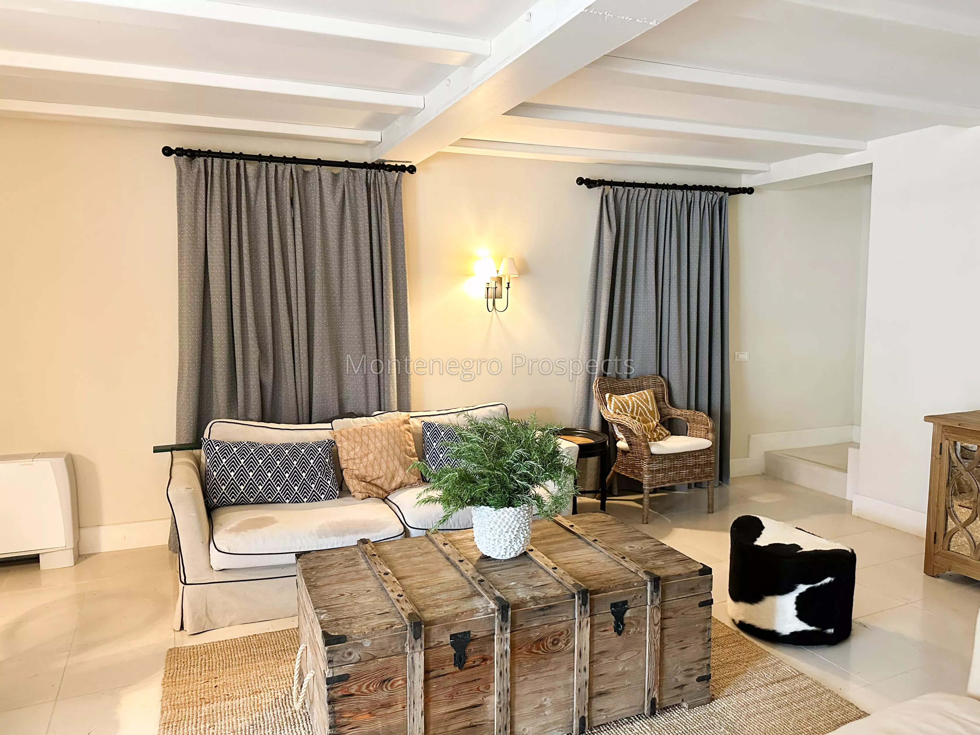Vila for sale 13589 60