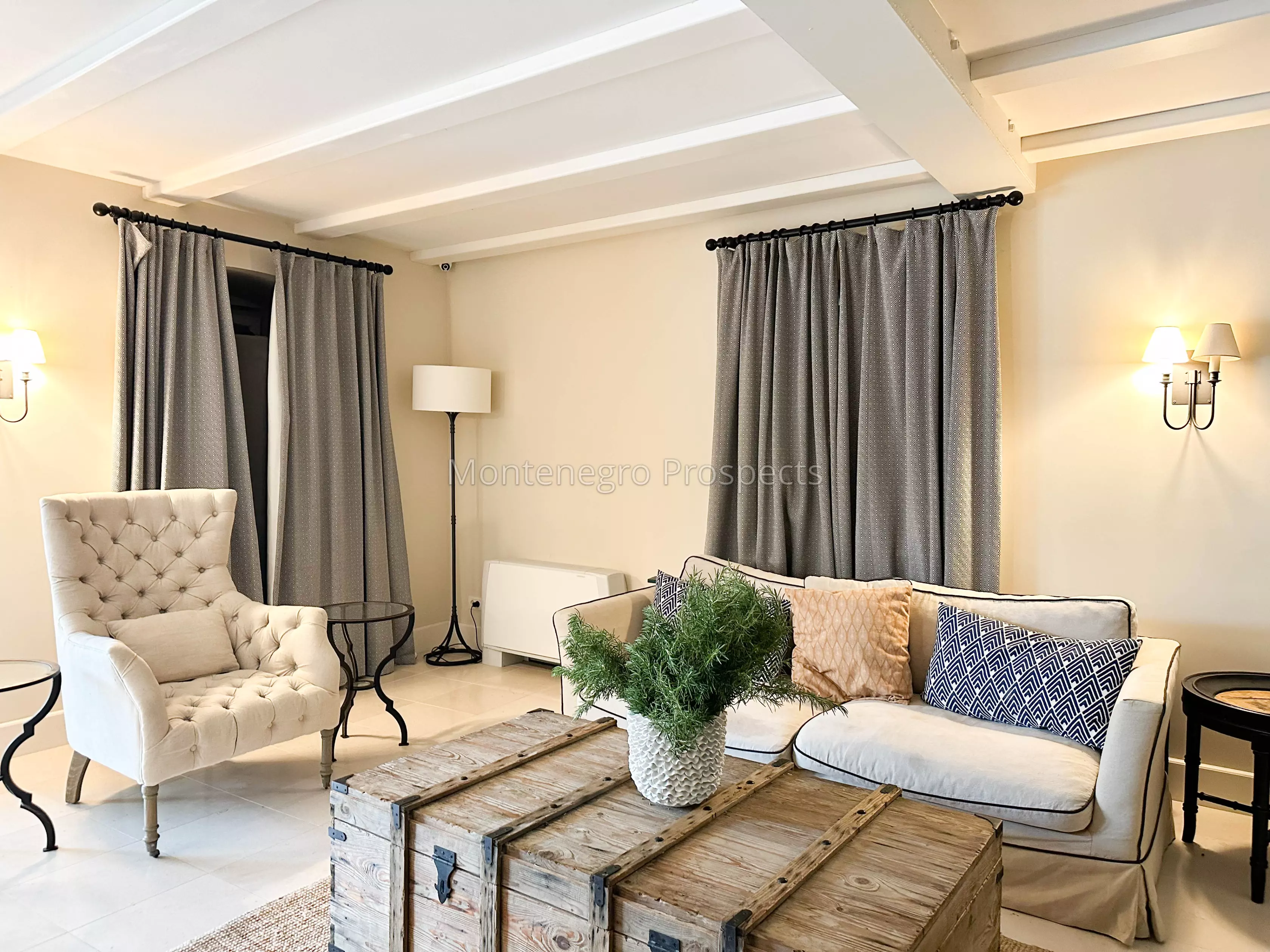 Vila for sale 13589 64