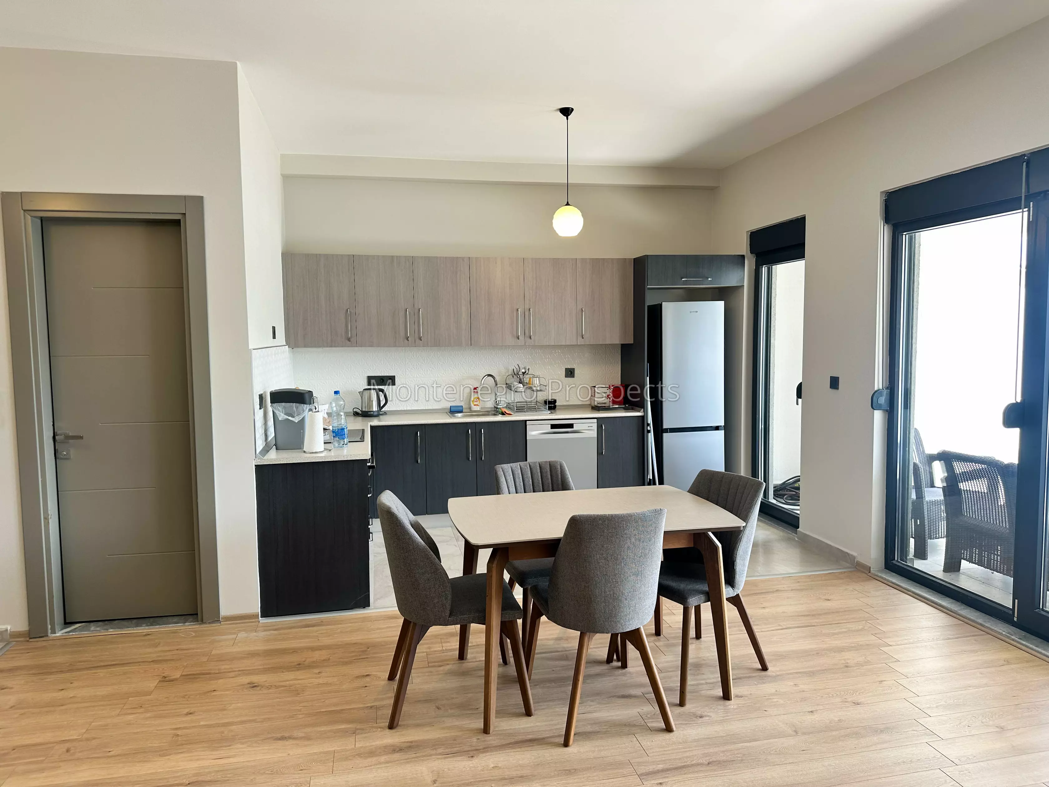 Two bedroom apartment 13725 18