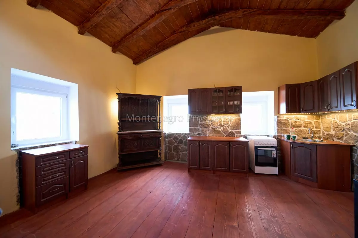 77040 kuca cetinje budva 15 1200x800