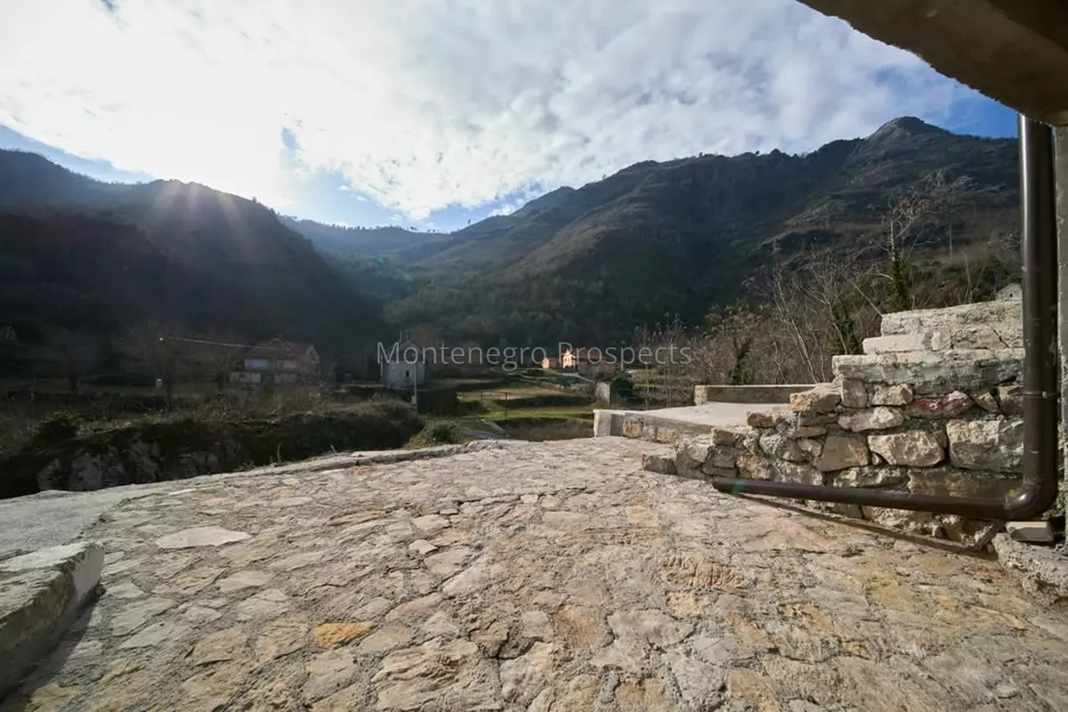 77040 kuca cetinje budva 6 1200x800