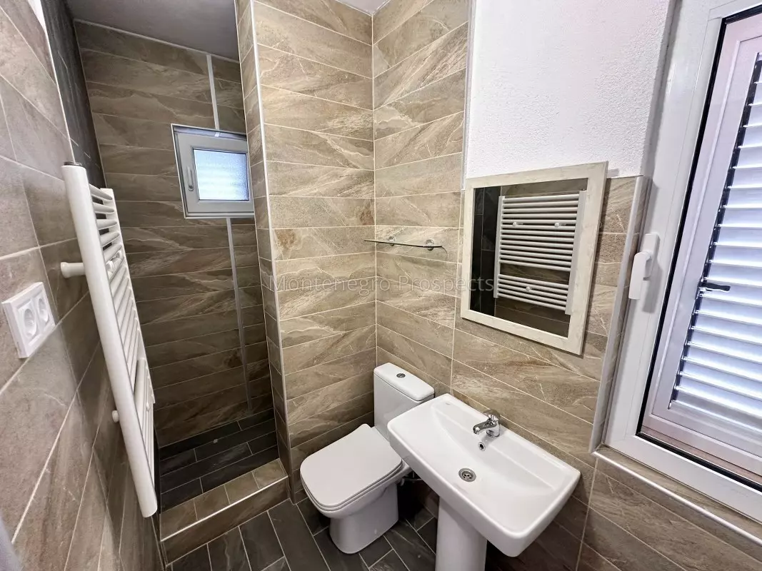 House for sale 13788 18 1067x800