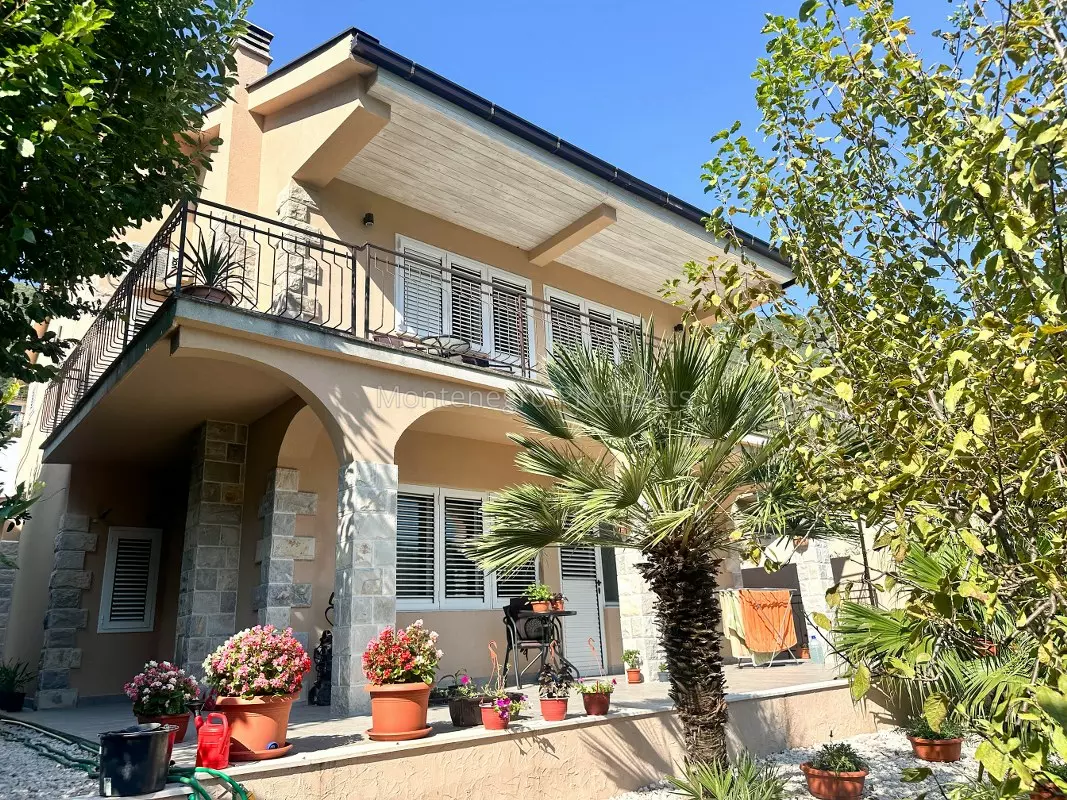 House for sale 13788 4 1067x800