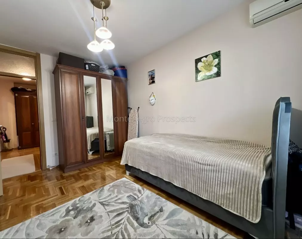 12700 stan u baru 10 1012x800