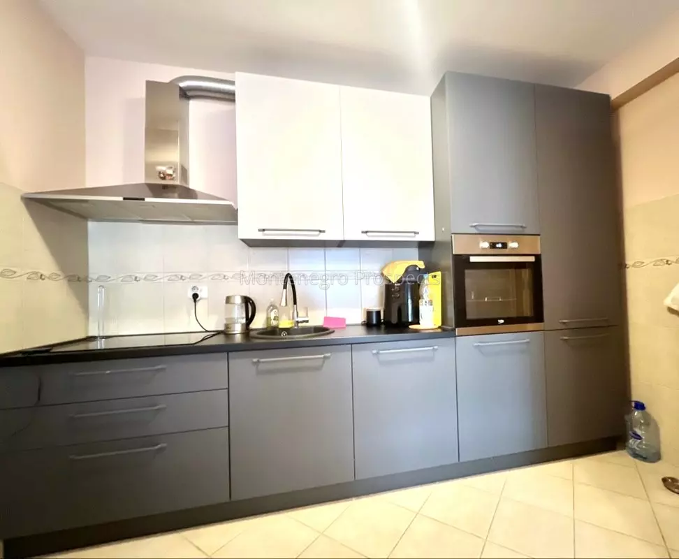 12700 stan u baru 4 972x800