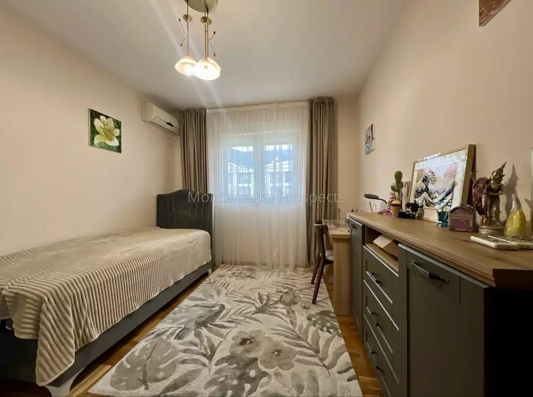 12700 stan u baru 6 1074x800