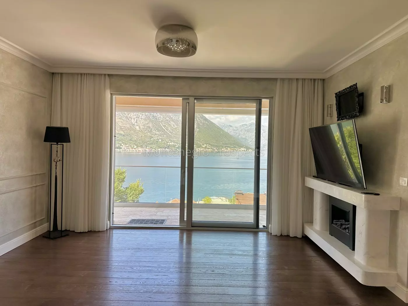 Two bedroom apartment 13820 15 1400x1050