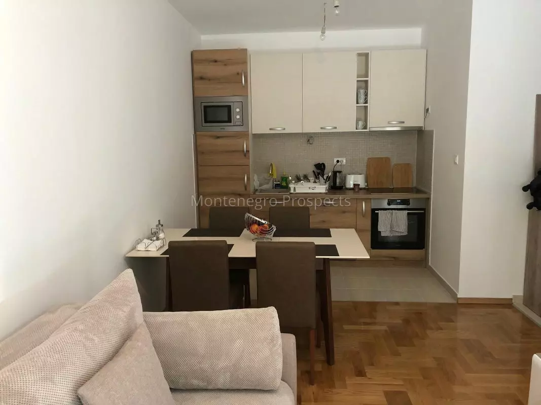 12730 becici 6 1067x800