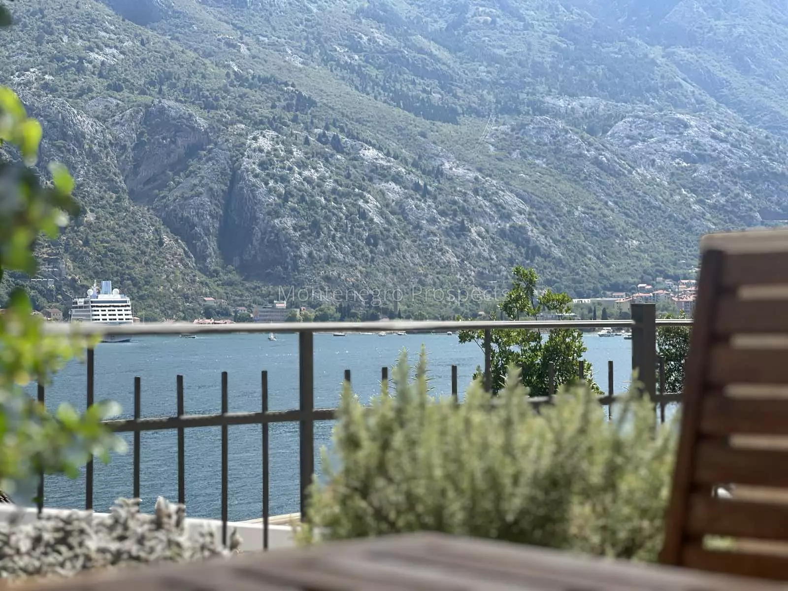 One bedroom apartment with sea views in muo kotor bay 13824 15