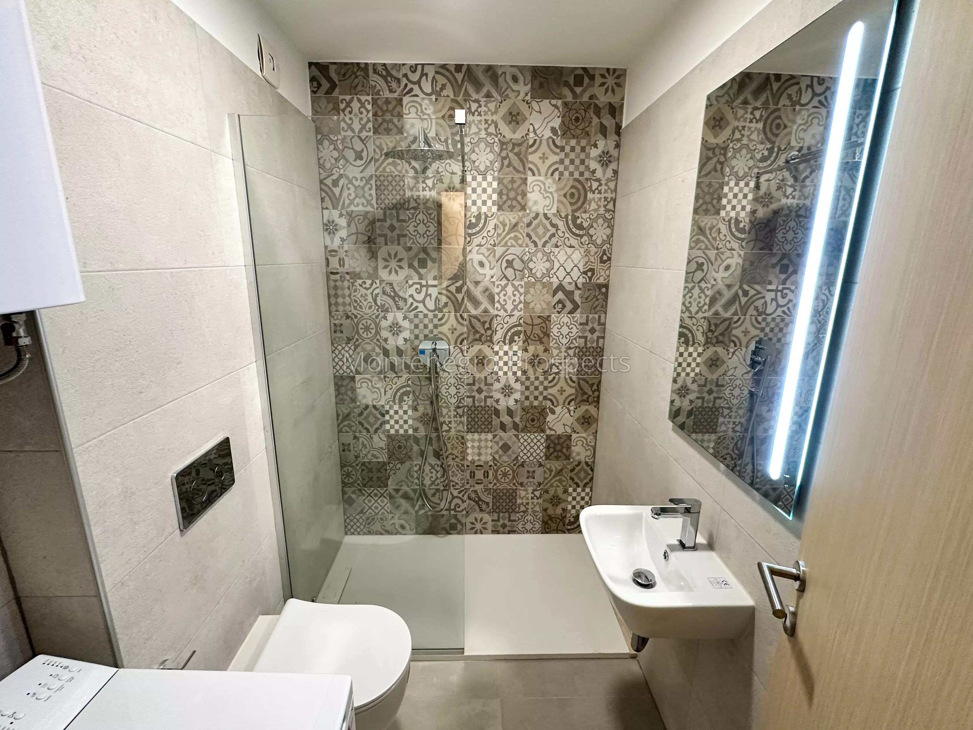 13828 apartment for sale in dobrota 6