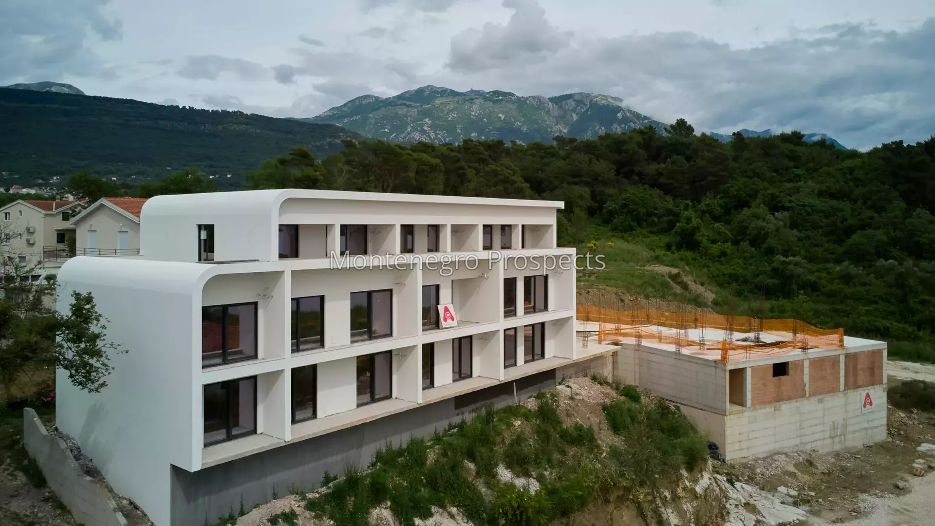 New luxury development close to the sea tivat 13825 2.jpg