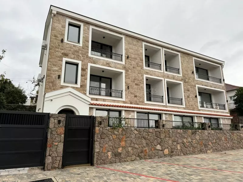 One bedroom apartment with sea views radovici 3