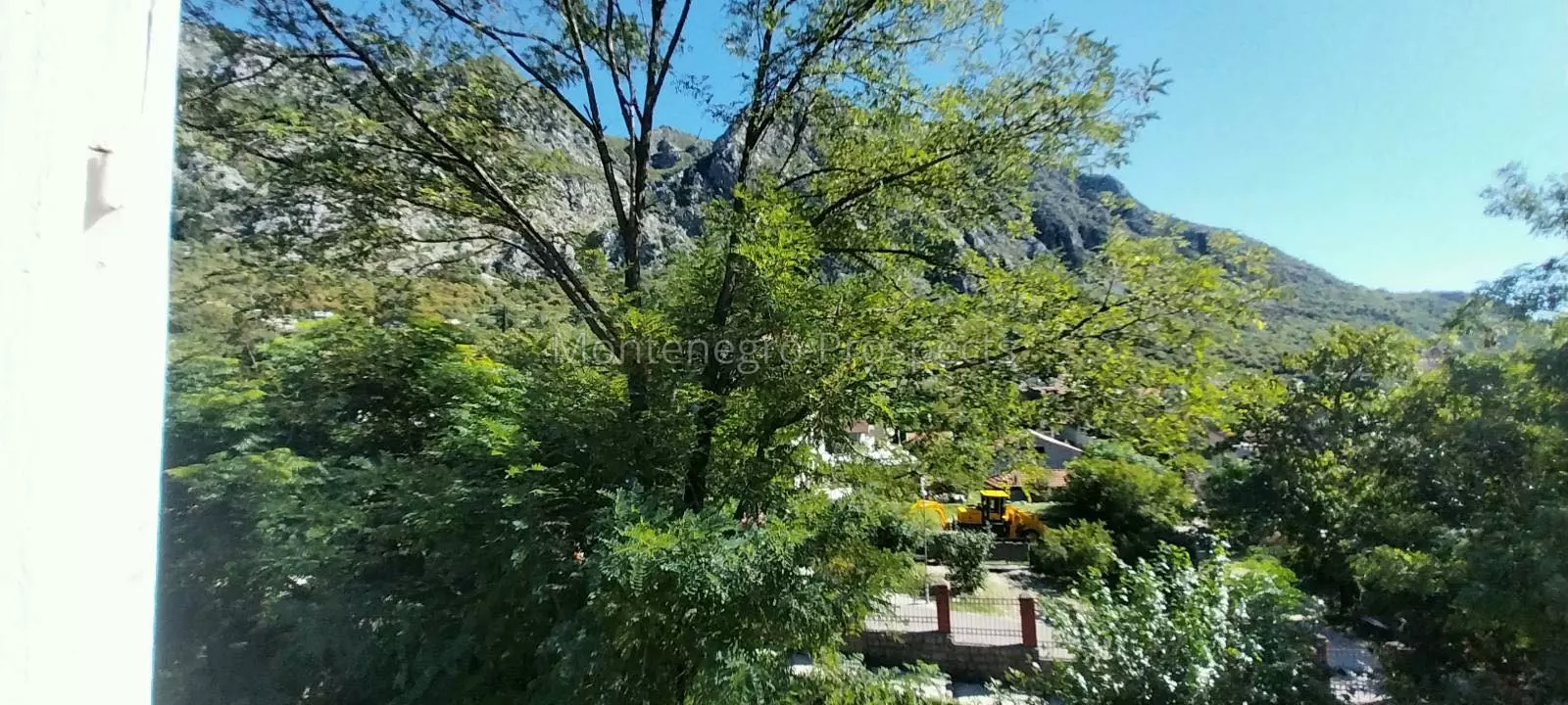 Spacious two bedroom apartment minutes away from the sea risan 13831 6