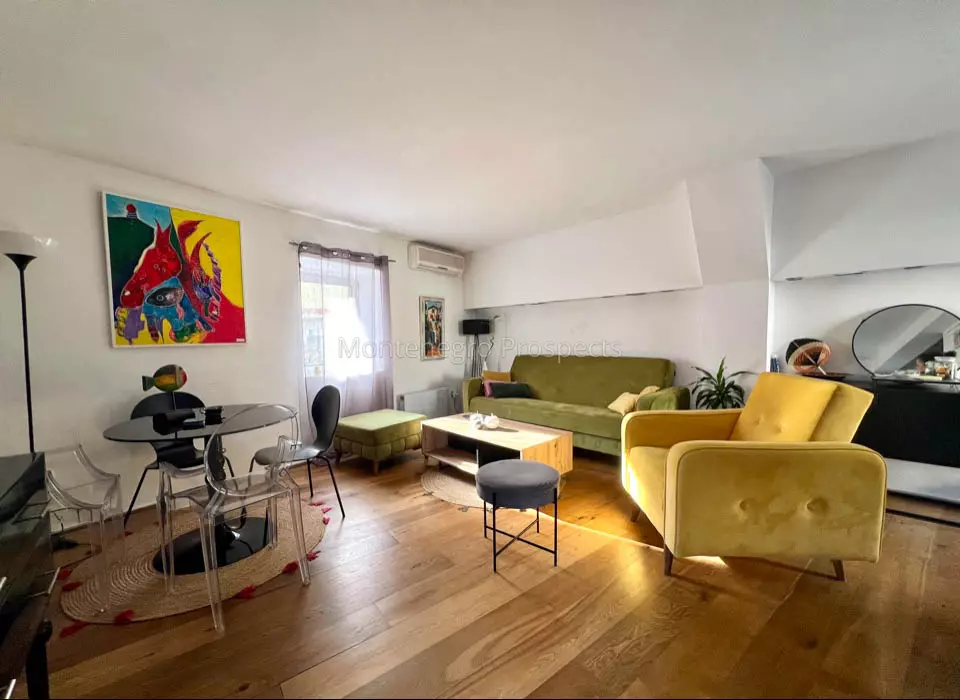 12749 budva old town 6