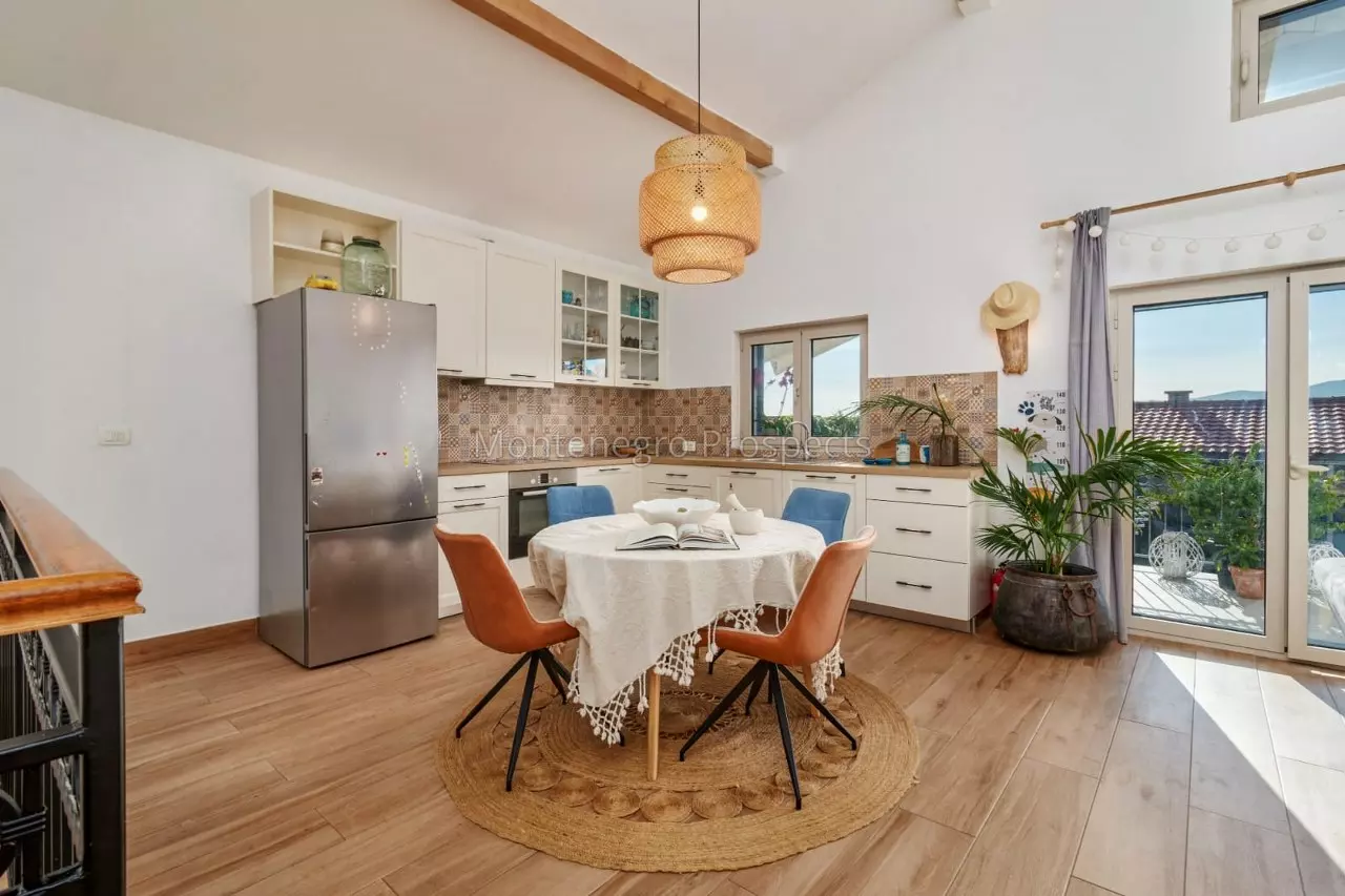 Two bedroom house with beautiful garden in kavac kotor bay 13849 4