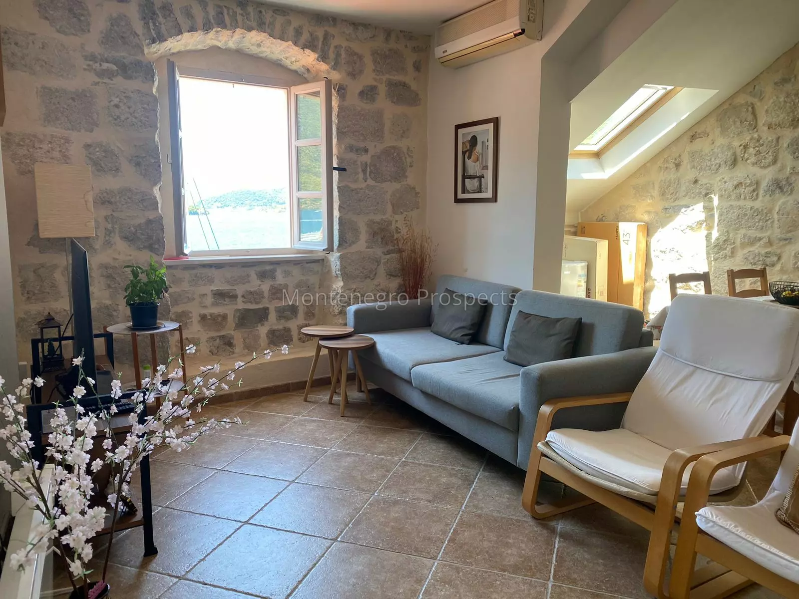 Tw bedroom apartment with seaview perast 12