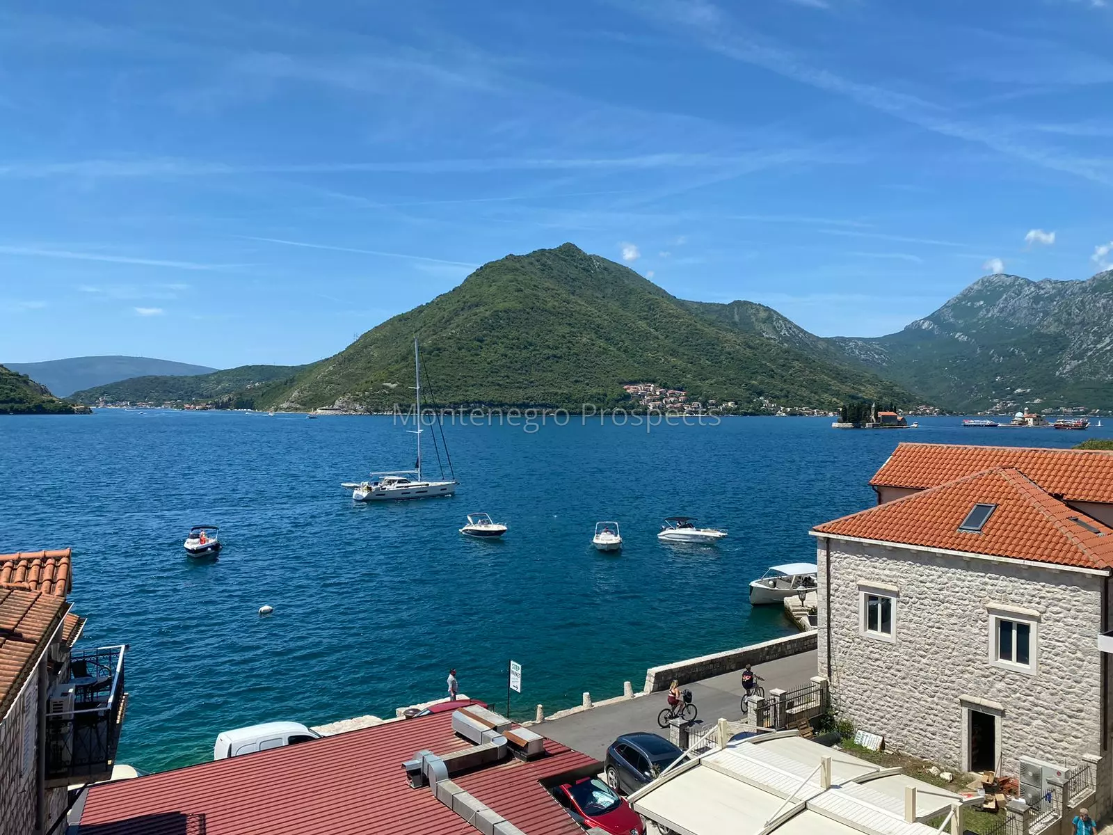 Tw bedroom apartment with seaview perast 14