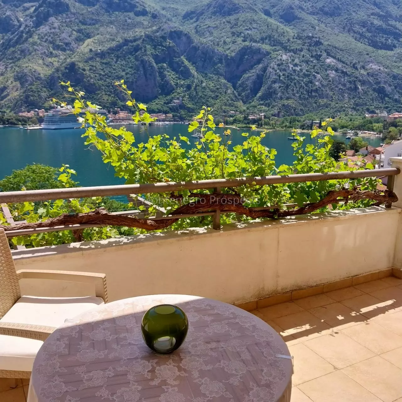 Two bedroom apartment with excellent sea views kotor 13855 4