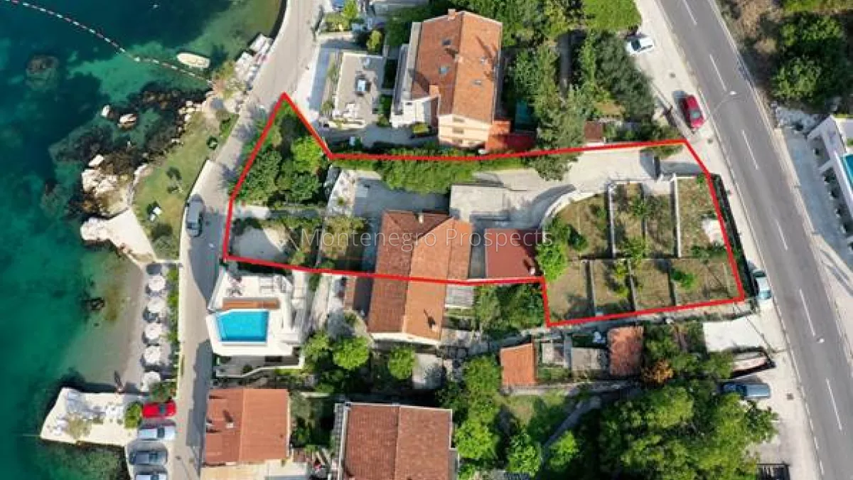 Large plot for a hotel between the seafront and the highway dobrota kotor 13417 2