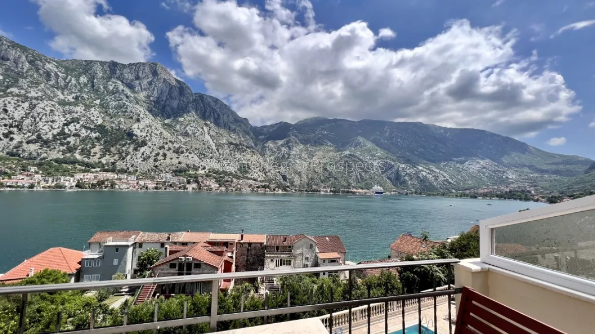 Two bedroom apartment with stunning sea views in muo kotor bay 13609 6